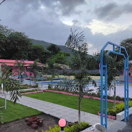 Sai Raj Farm Hotel Navi Mumbai Exterior photo